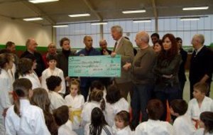 RECEPTION DU CHEQUE DE LA FONDATION ALCOA